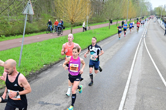 Marathonpakket + Gratis Lightning Endurance hardloopbidon!